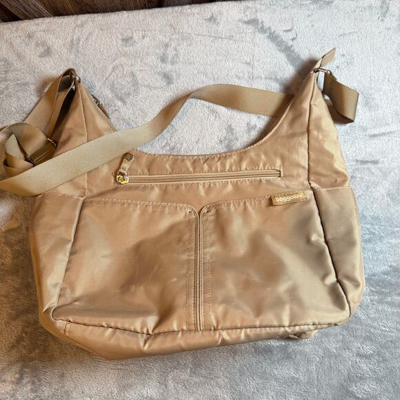 baggalini Handbags - Baggallini Taupe Nylon Crossbody Travel Bag Lightweight Multi Pocket Purse